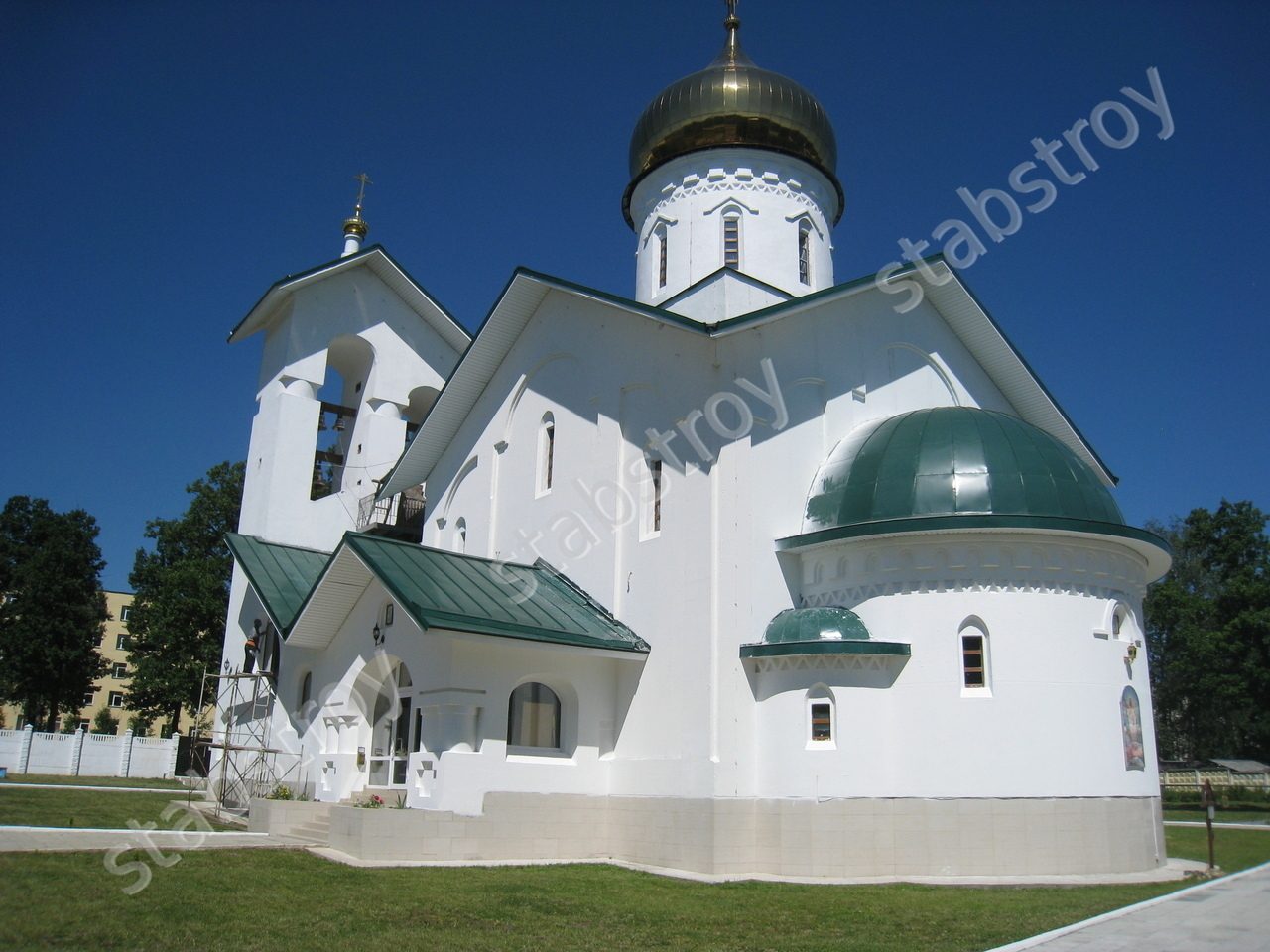 Косметический ремонт храма